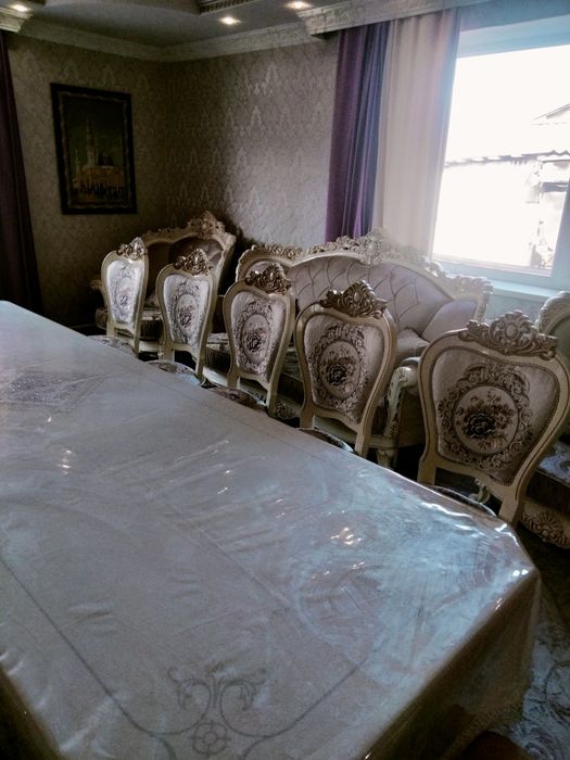 Продам диван с креслами