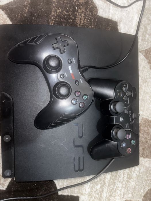 Vând PlayStation 3 în stare foarte bună, perfect funcțional