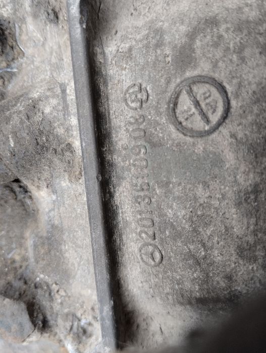 Цапфы в сборе гольф 3 Лукас.