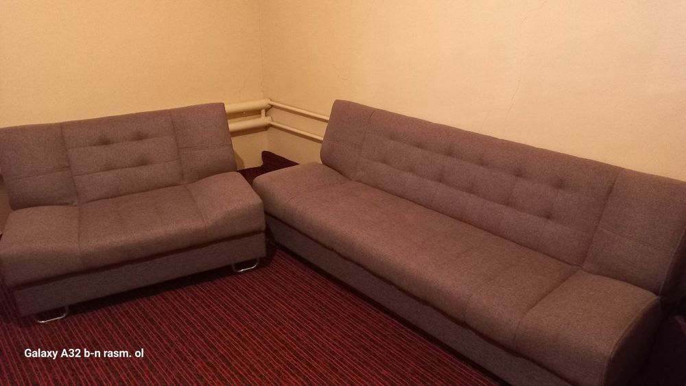 Divan sotiladi, 2 ta kreslosi bilan holati yaxshi