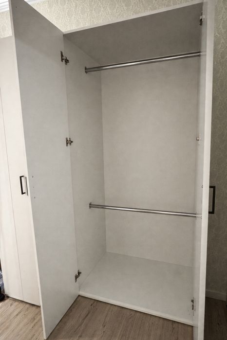 Шкаф для одеждыы