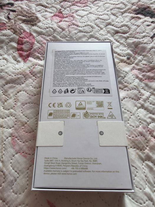 Продавам неразопакован Honor 600 Smart Meteor в сребрист цвят