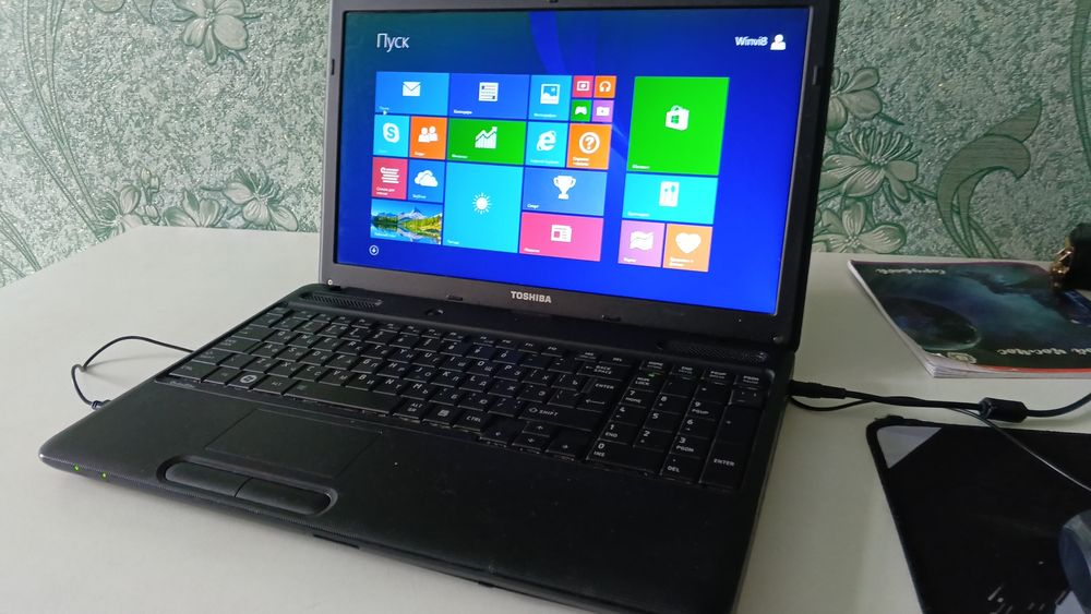 Ноутбук сатылады