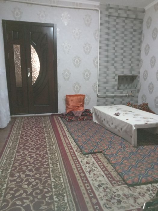 Срочно уй сотилади хонадон жудаям файизли 3.5 сотих 6 хонали