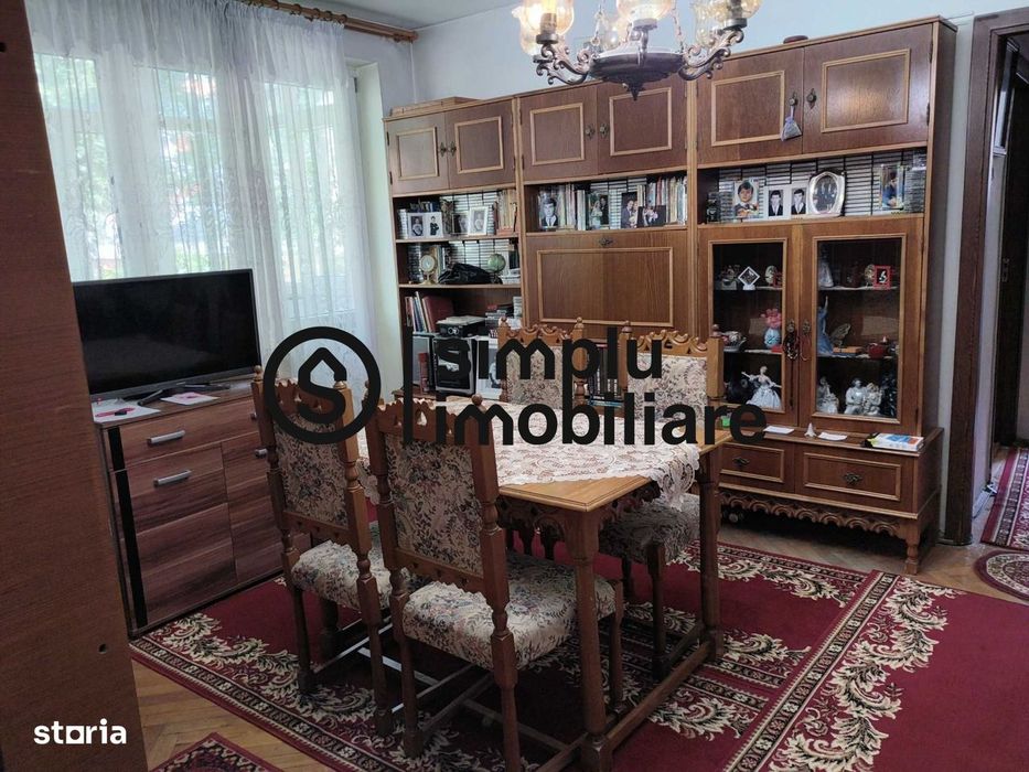 3 semidecomandate,  etaj 1, zona Supeco - 103 000 Euro