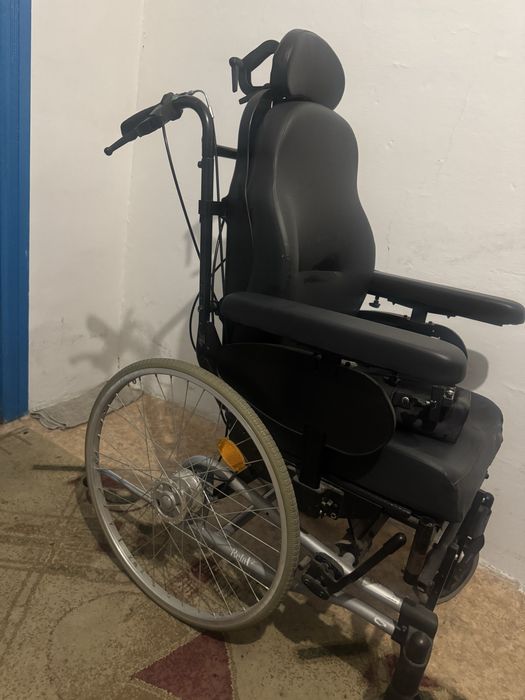 Инвалидная коляска