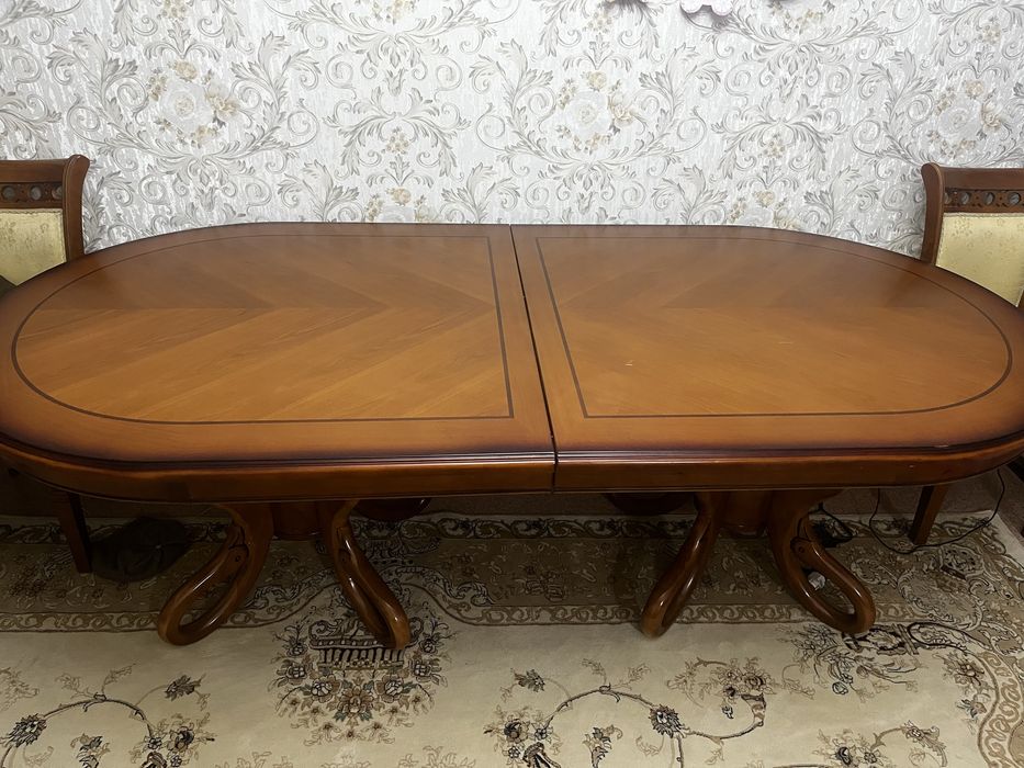 Продам стол со стульями