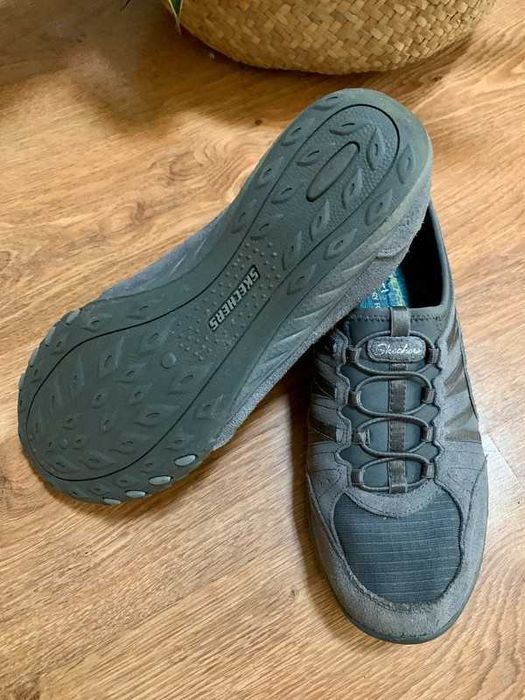 Skechers spuma cu memorie