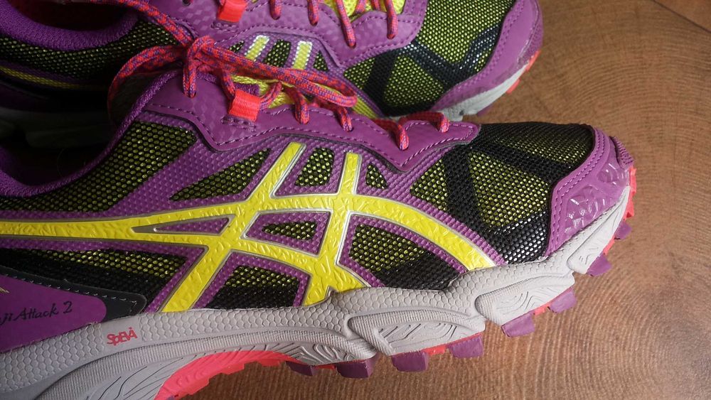 Asics Gel Fuji Attack 2 Размер EUR 39 дамски маратонки 209-14-S