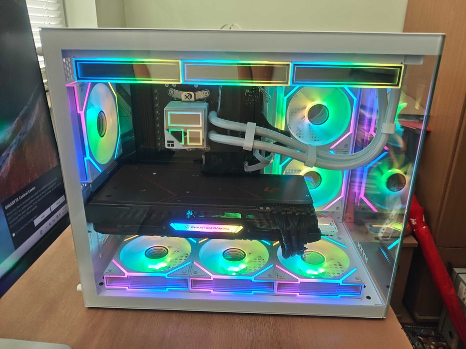 Геймърски компютър, Ryzen 9600x, Rx 6800xt, 32gb DDR5, 1tb Nvme, 850W, с водно охлаждане