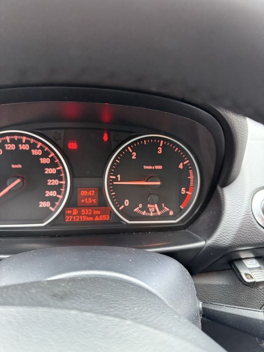 Vand autoturism marca  BMW  Seria 1  anul 2008