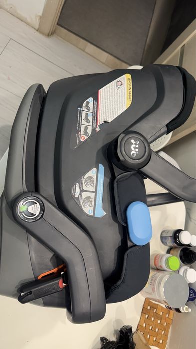 Авто кресло жуда зур