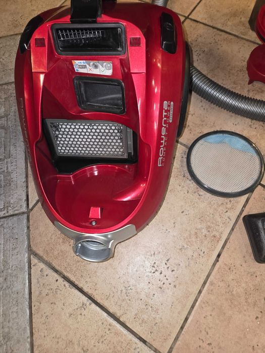 Прахосмукачка Rowenta compact power cyclonic