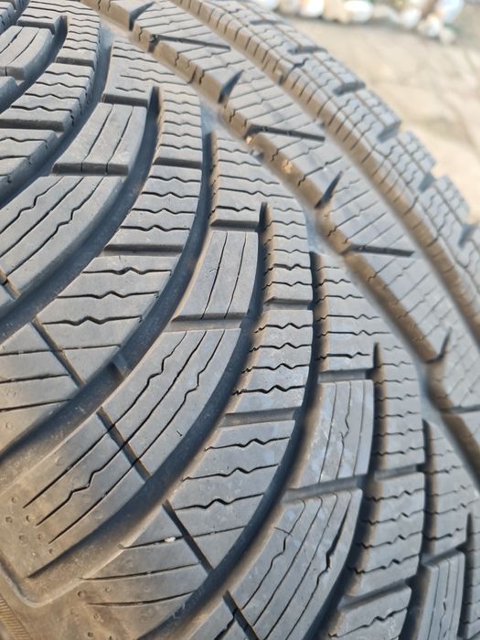 Anvelope Michelin Pilot Alpin PA4 245 45 r18 iarna omologate BMW