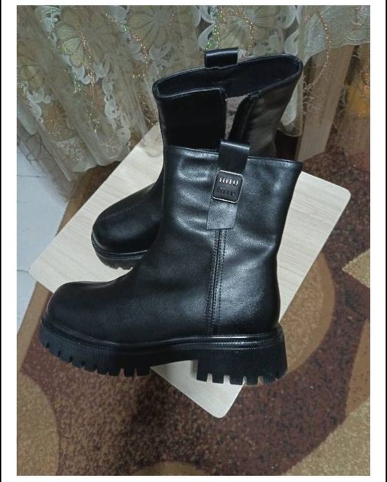 Продам полусапоги челси