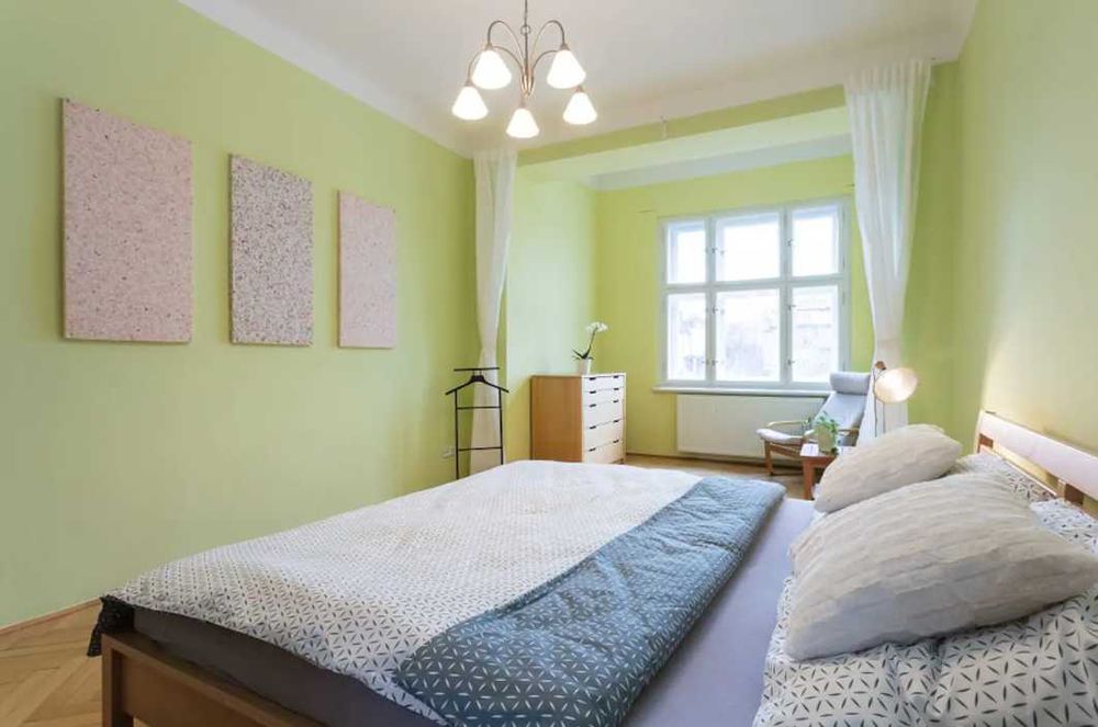 Дава се под наем Двустаен апартамент в Пловдив, Гагарин - 60 кв.м за 298.86 € - Снимка #1