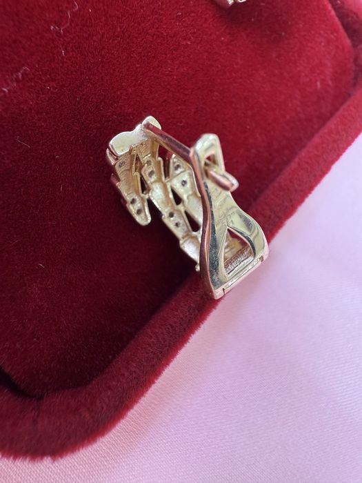 Золотые серьги змейка