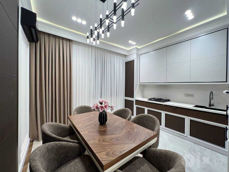 Новостройка 4-комнатная, 111 м², ул. Махтумкули ор-р Авиатор