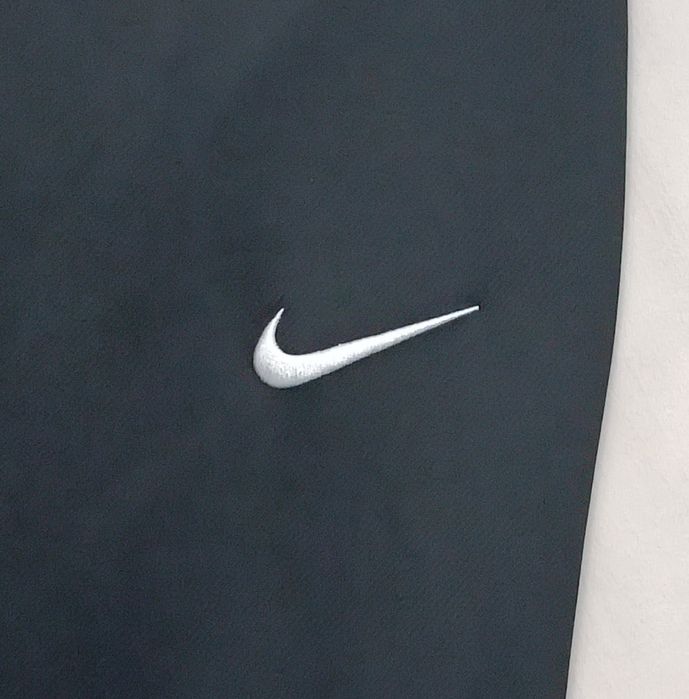 Nike DRI-FIT NBA Milwaukee Bucks Therma Sweatshirt горнище L Найк