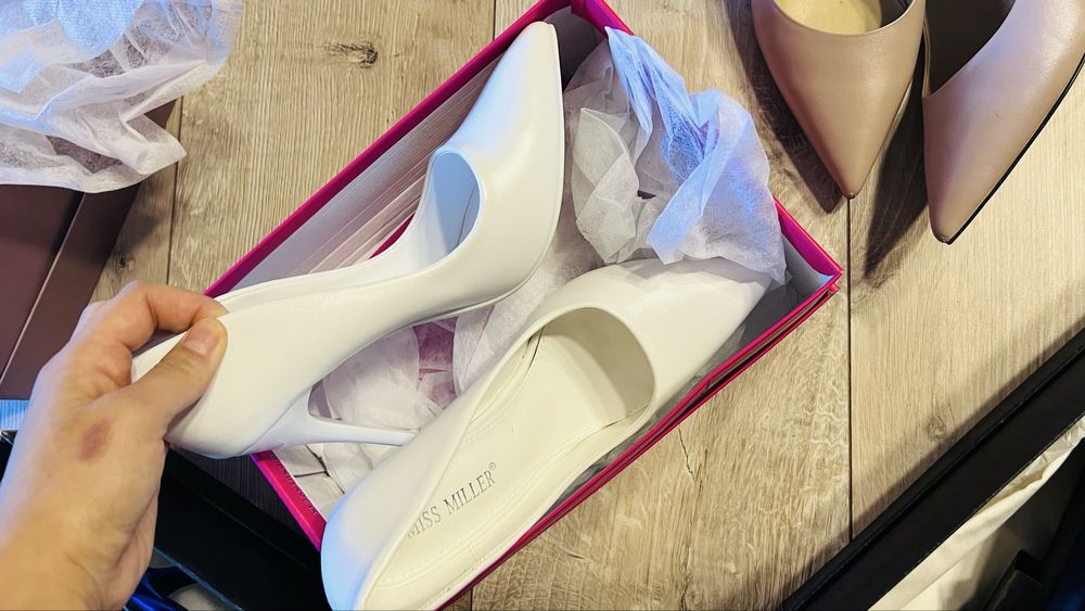 Туфли новые размер 36, кроссовки