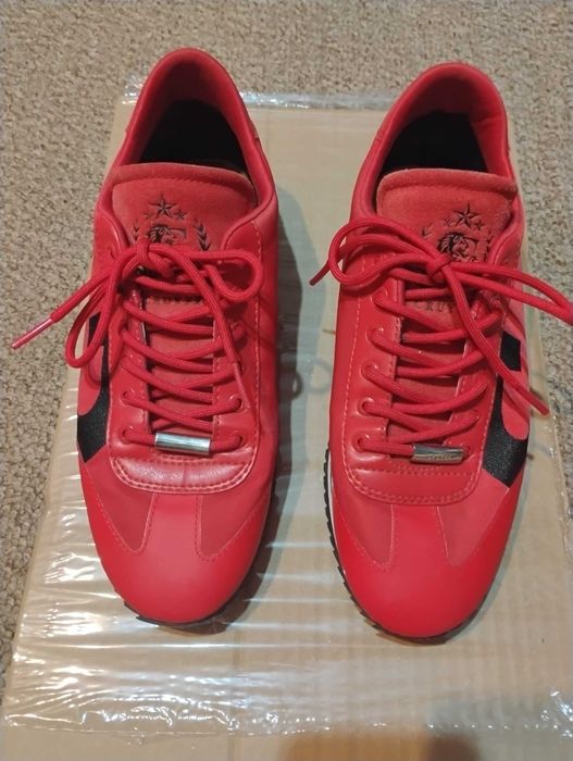 Два чифта спортни обувки на марките  NIKE И CRUYFF
