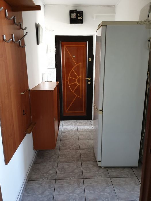 Închiriez apartament 2 camere