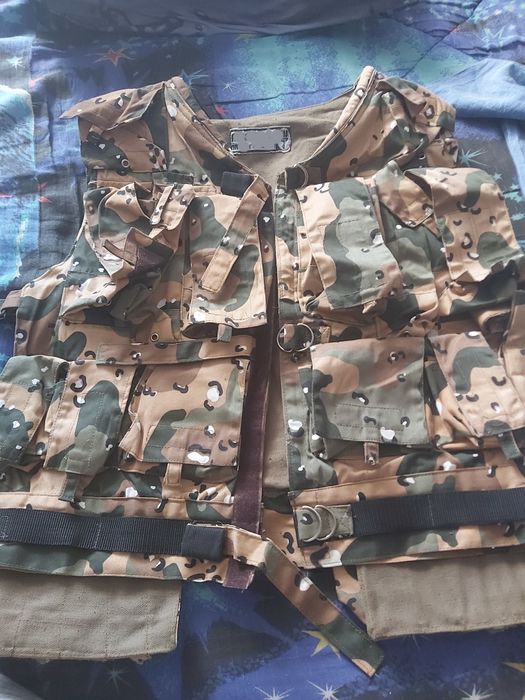 Продам мужскую желетку