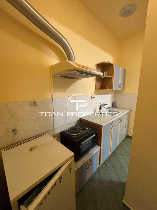 Дава се под наем Двустаен апартамент в Бургас, Център - 55 кв.м за 398.82 € - Снимка #3