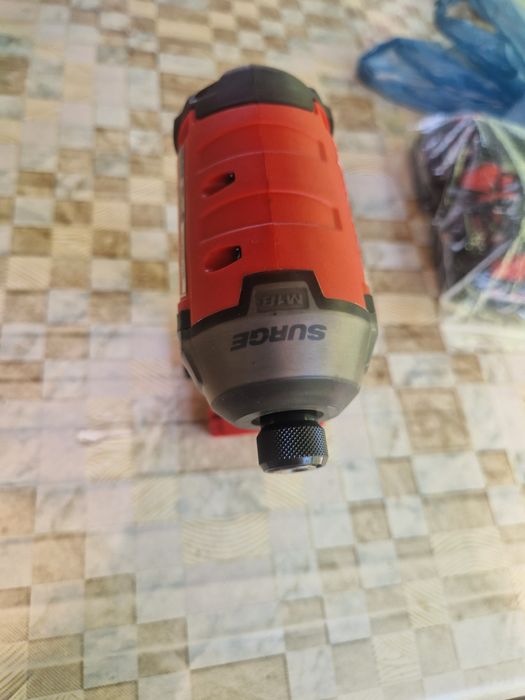 Milwaukee impact M18 FQID modelul american nou