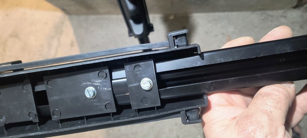 Универсален ски багажник.