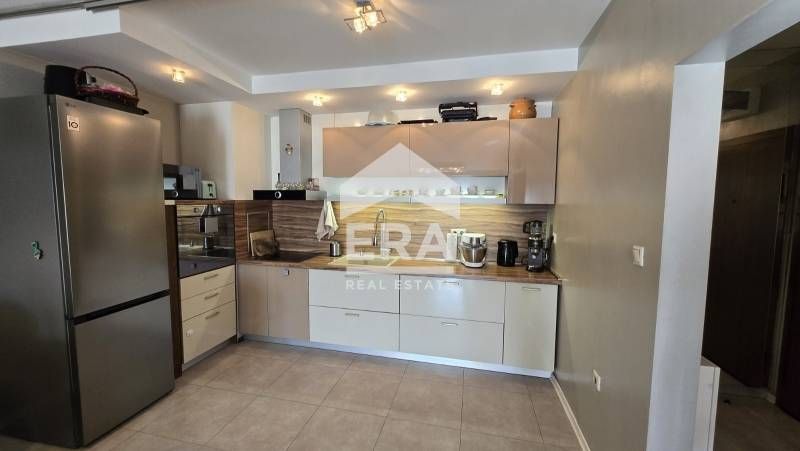 Ера Тера предлага за продажба просторен южен двустаен апартамент в гр