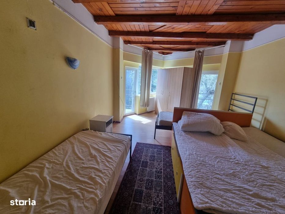 Vila spatioasa de vanzare in Busteni-Oportunitate de investitie