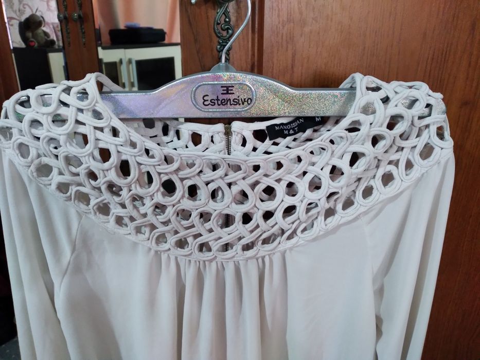 Продам стильную блузку