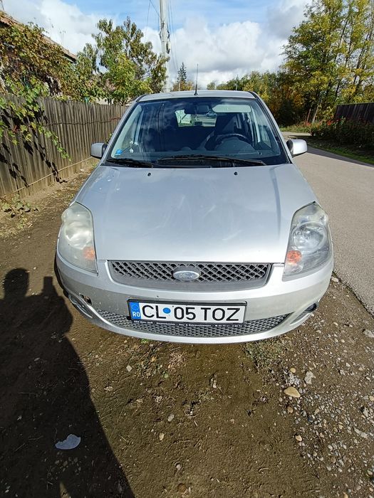Vând Ford fiesta an 2007