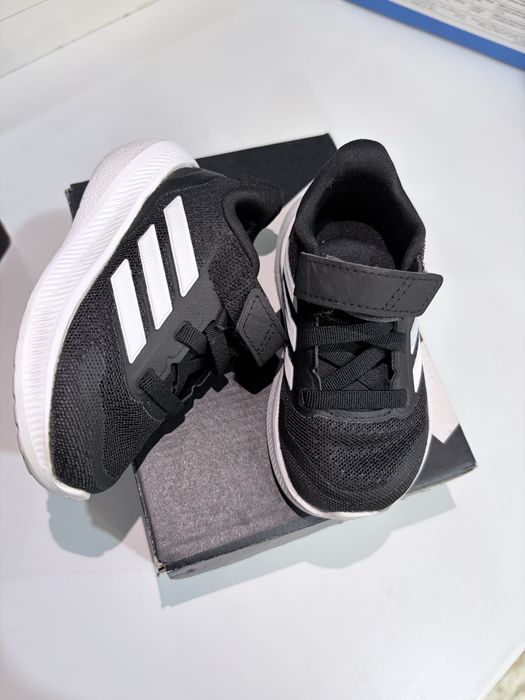 Детские кроссовки Adidas