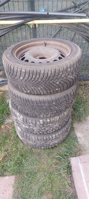 Set 4 cauciucuri+janta 225x50R17 Peugeot 3008 iarna