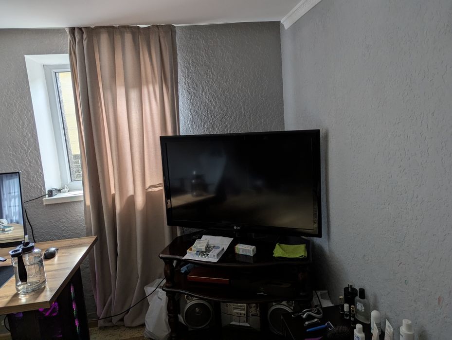 Продам телевизор LG