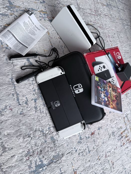 Продам Nintendo Switch Oled