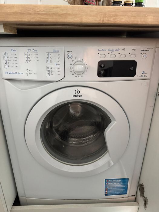 Masina spalat haine Indesit