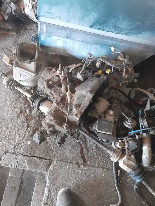 Запчасти для мазды 626