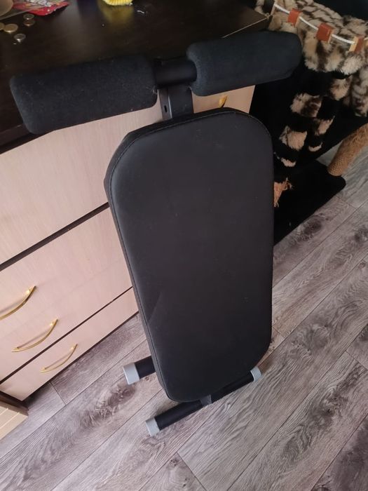 Продам скамью для пресса и спины