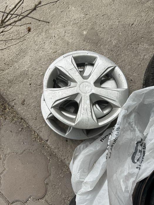 Продам штампы с колпаками r15