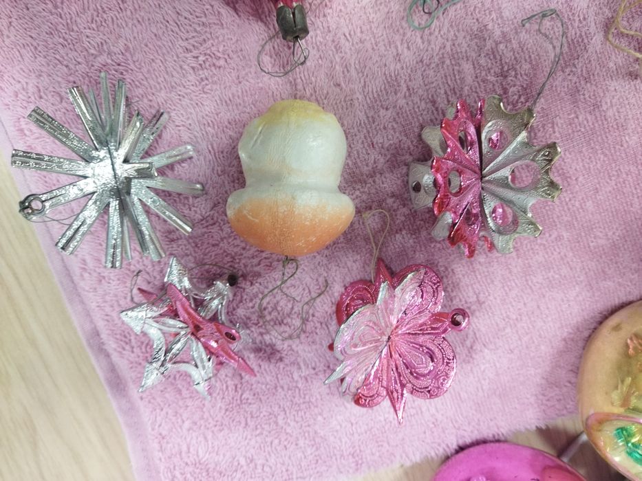 Новогодние игрушки для ёлки.