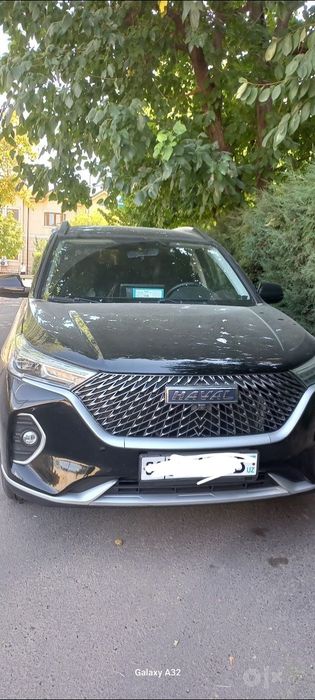 Машина Haval M6.