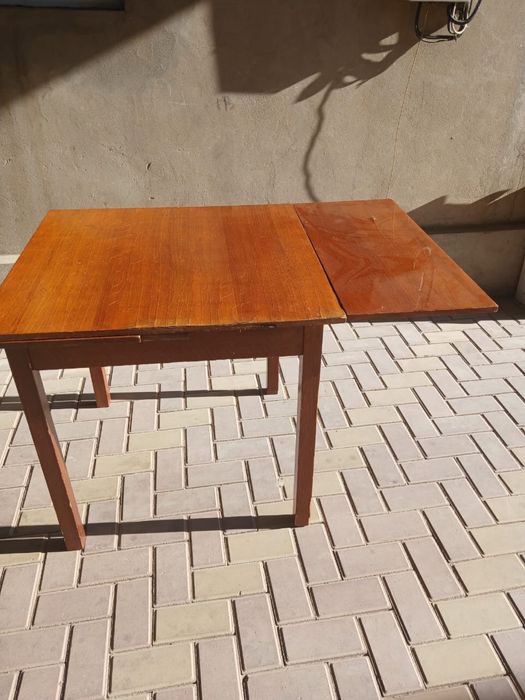 Раскладной стол. .