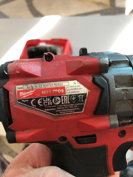 Флекс Milwaukee M18  и Винтоверт Milwaukee M18 + 2 Батерии + 2 Зарядни