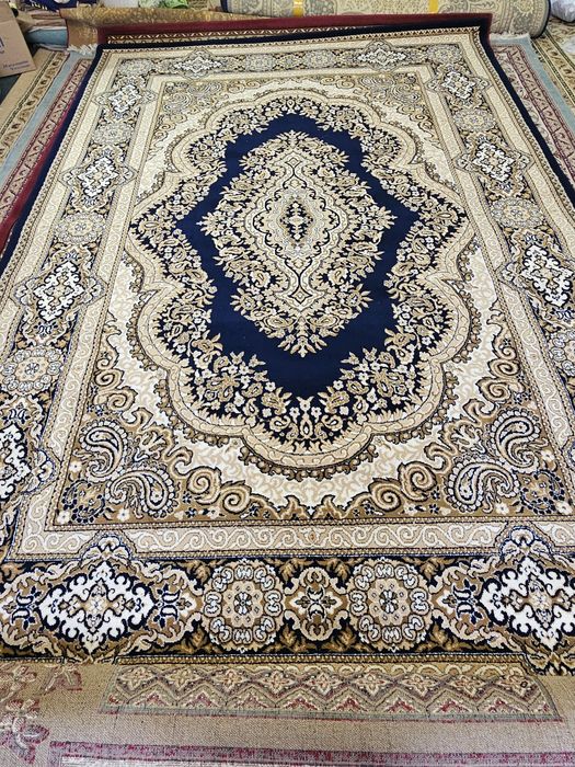 Продаются ковры разных размеров