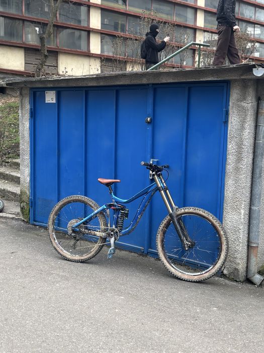 Vand/schimb Giant Glory 2019 downhill