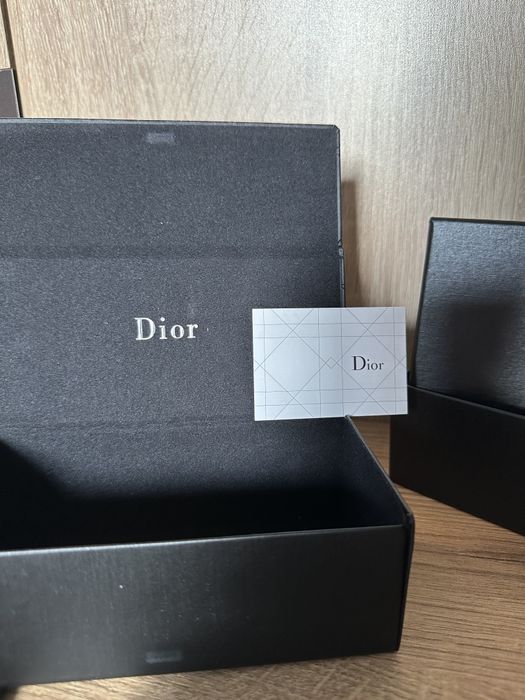 Ochelari de soare Dior, Noi!