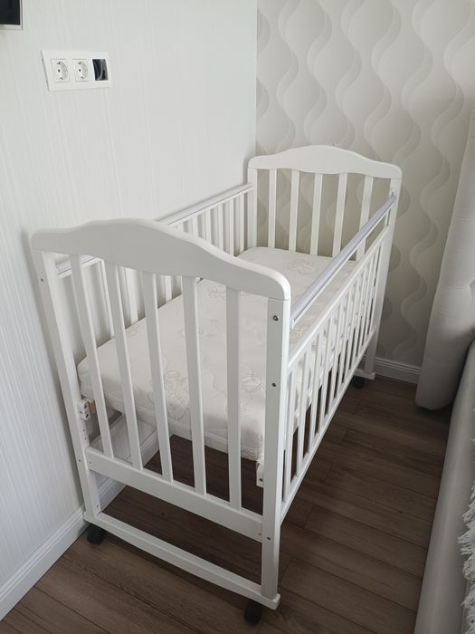 детская кровать / колыбельная